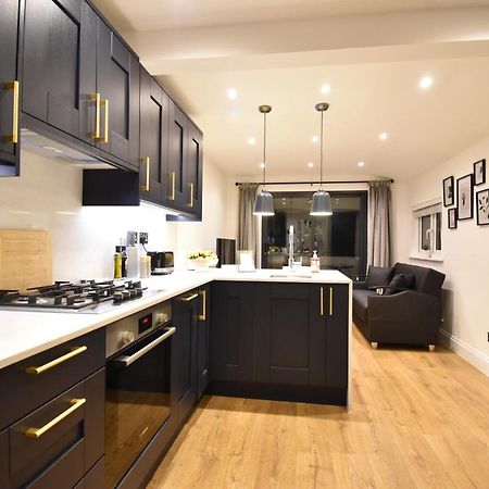 Stunning 3 Bed Apartment London Exterior photo