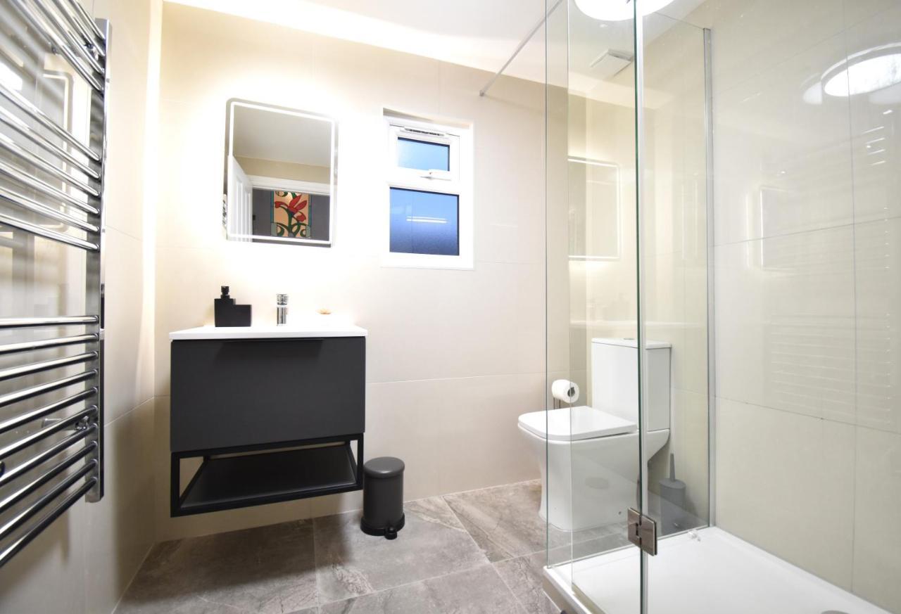 Stunning 3 Bed Apartment London Exterior photo